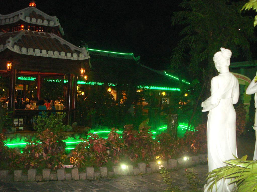 โรงแรมงอย ญา ซัญ ดานัง ภายนอก รูปภาพ