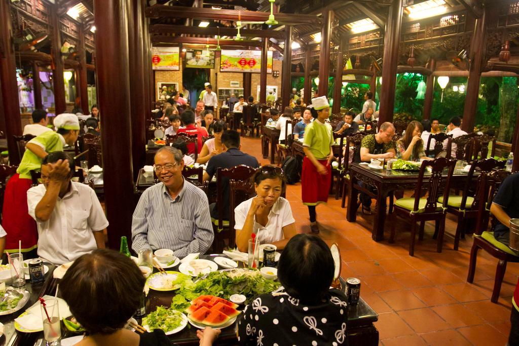 โรงแรมงอย ญา ซัญ ดานัง ภายนอก รูปภาพ