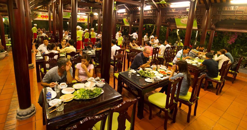 โรงแรมงอย ญา ซัญ ดานัง ภายนอก รูปภาพ