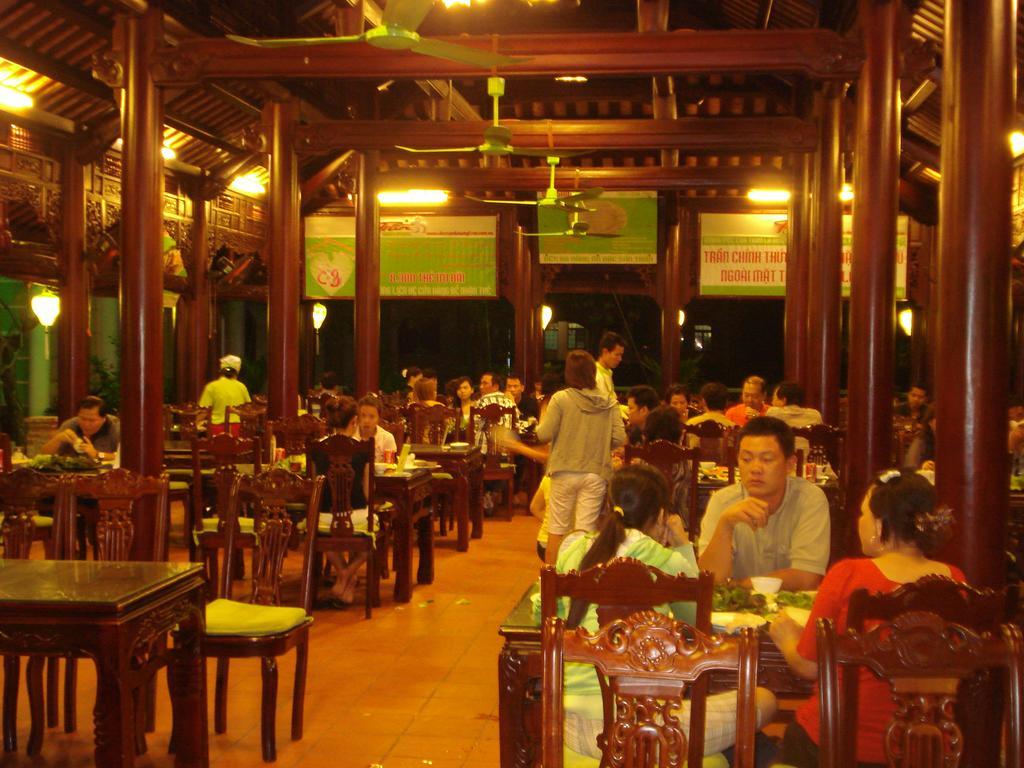 โรงแรมงอย ญา ซัญ ดานัง ภายนอก รูปภาพ