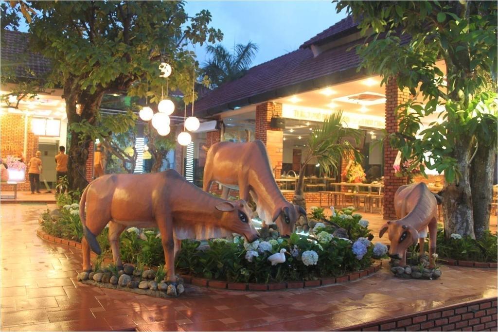โรงแรมงอย ญา ซัญ ดานัง ภายนอก รูปภาพ