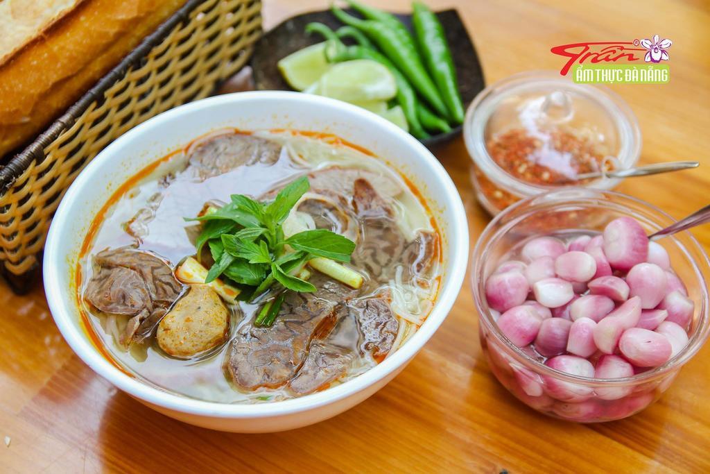 โรงแรมงอย ญา ซัญ ดานัง ภายนอก รูปภาพ